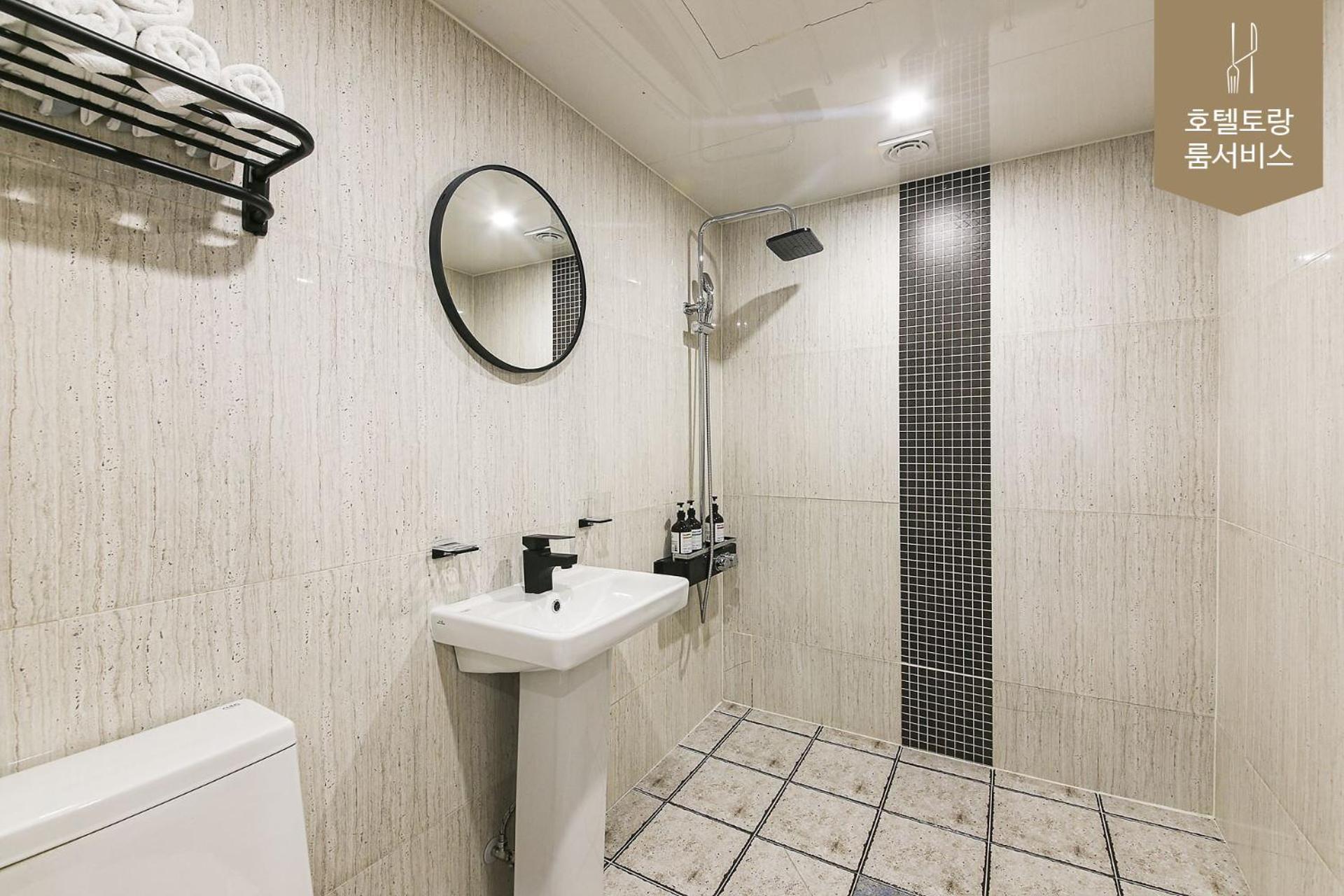 Hotel Torang Čondžu Exteriér fotografie