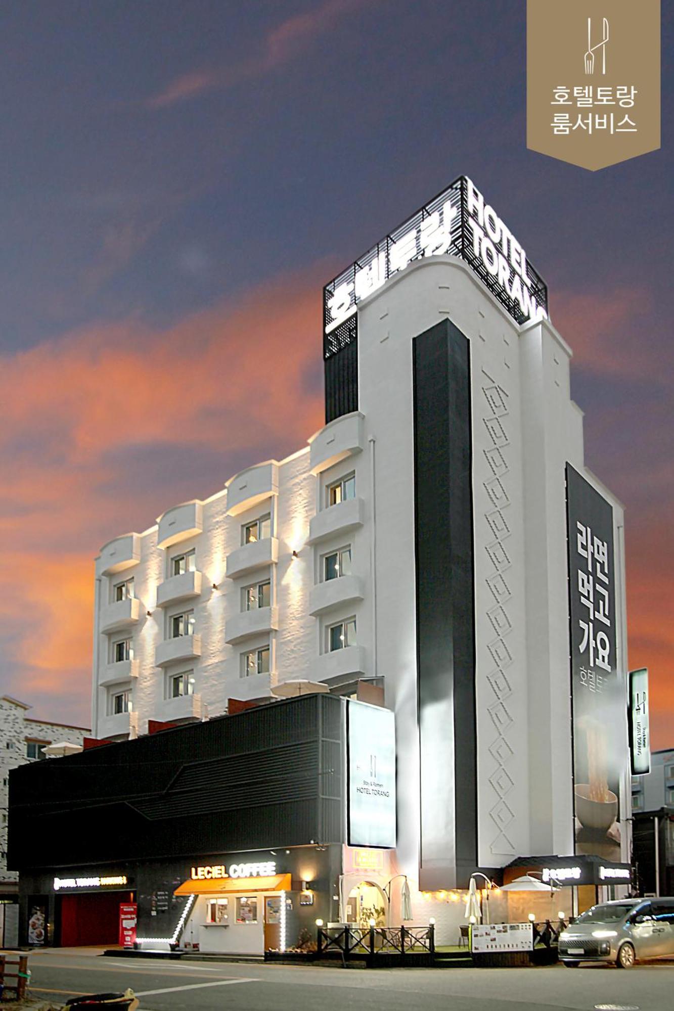 Hotel Torang Čondžu Exteriér fotografie