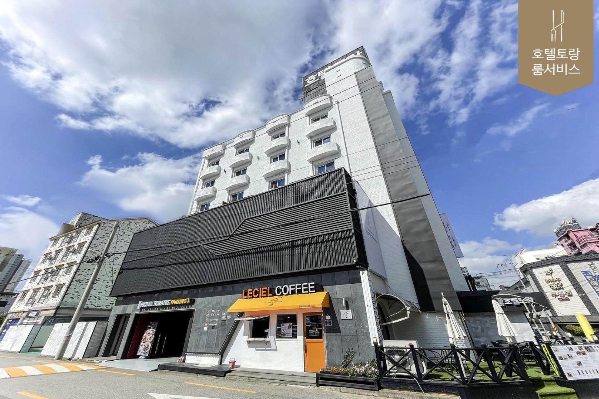 Hotel Torang Čondžu Exteriér fotografie